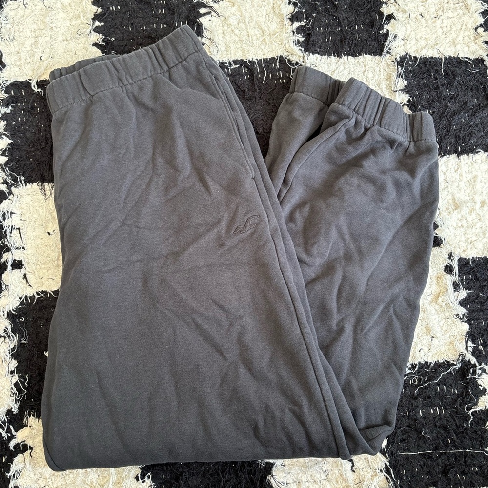 black hollister sweatpants